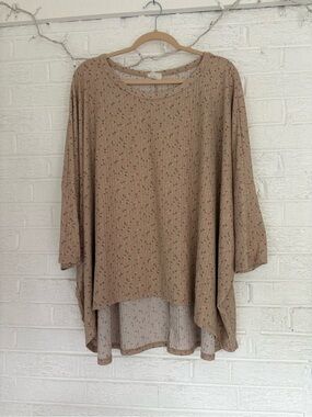 Relaxed Scoop-Neck Floral Tunic in Light Brown